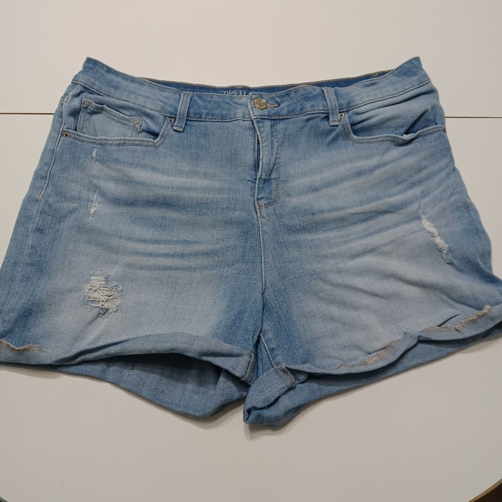 Time And Tru Womens Bermuda Mid-Rise Shorts 18 Light Wash Blue Stretch Pockets